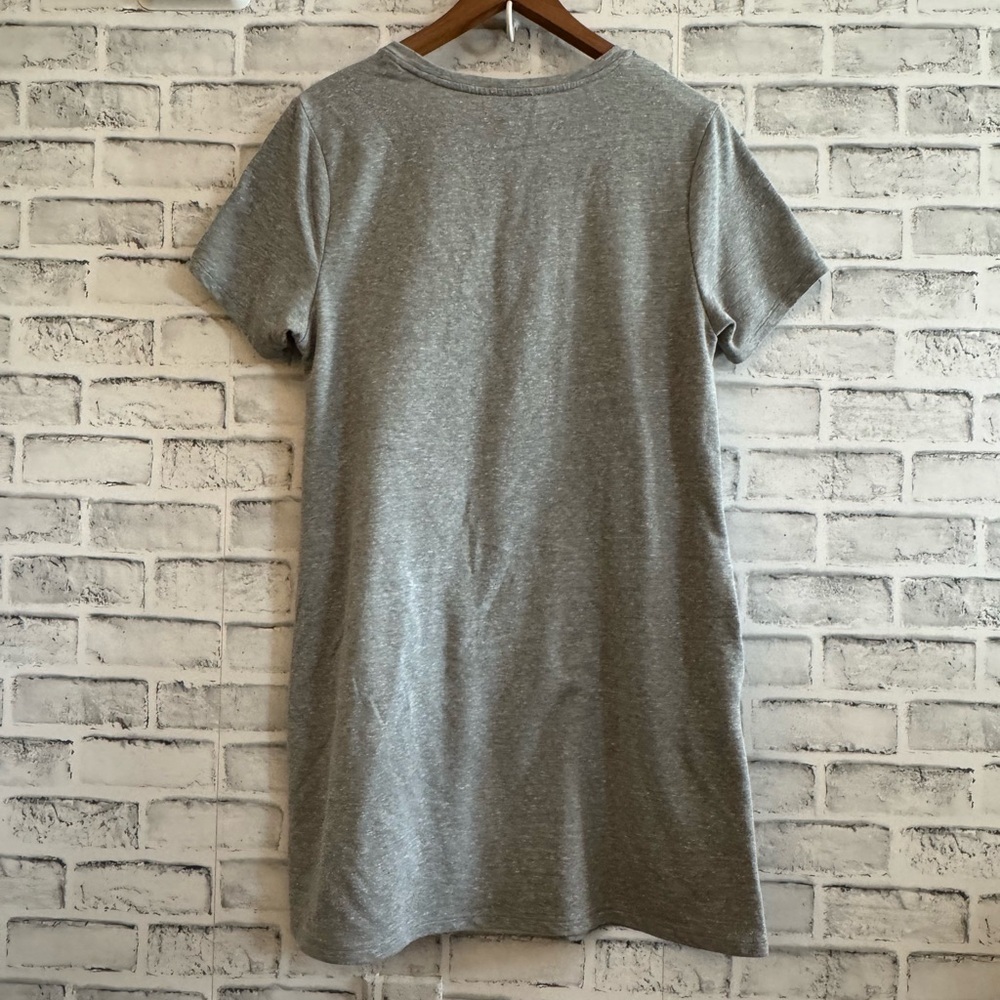 Women’s Umgee light gray embroidered floral short sleeve t-shirt dress pockets S - Picture 3 of 5